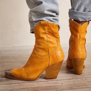 NEW! Free People Brayden Western Boots in Mango.  Fits more like An 8.5.